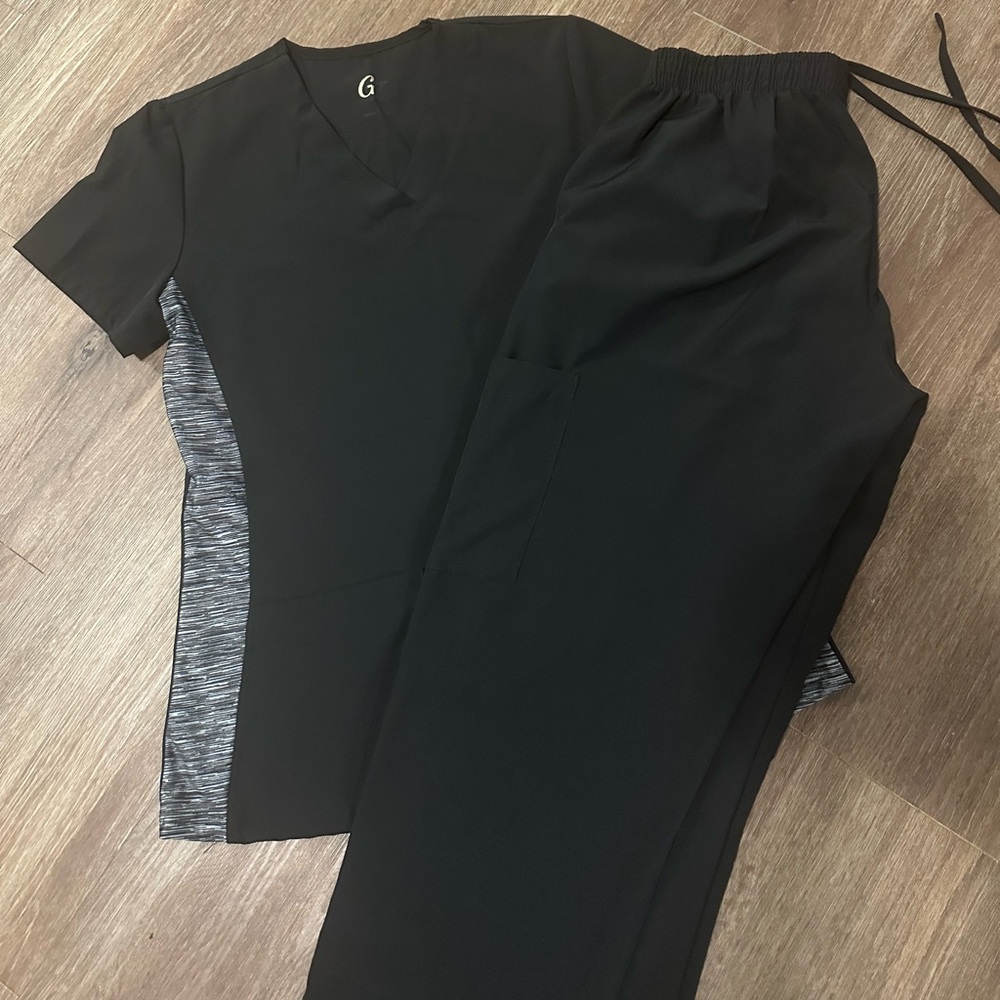 GT Performance Scrubs